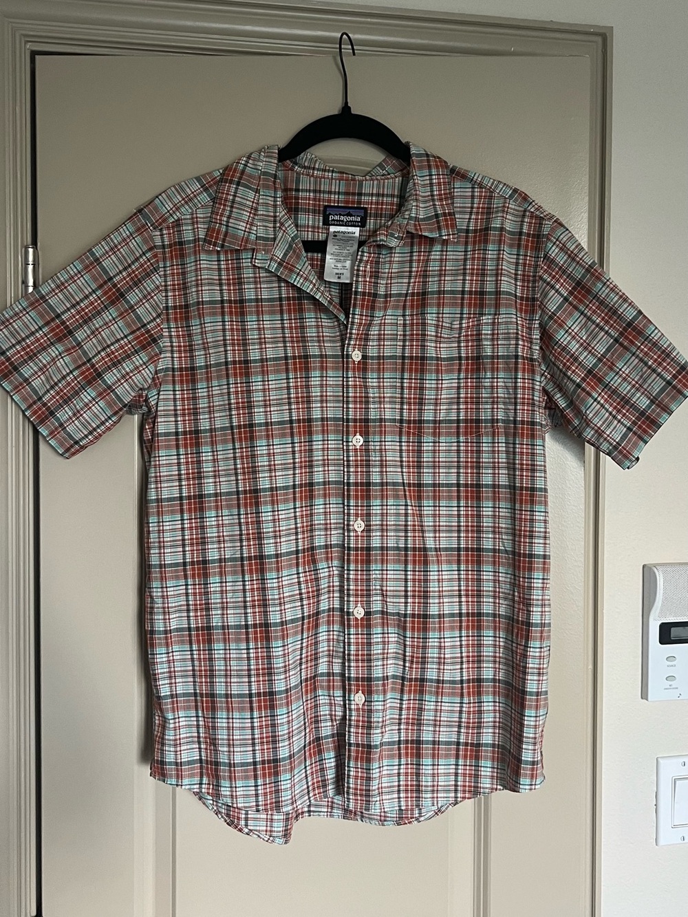 Vintage Patagonia Men's Short-Sleeve Plaid Button-Up Shirt